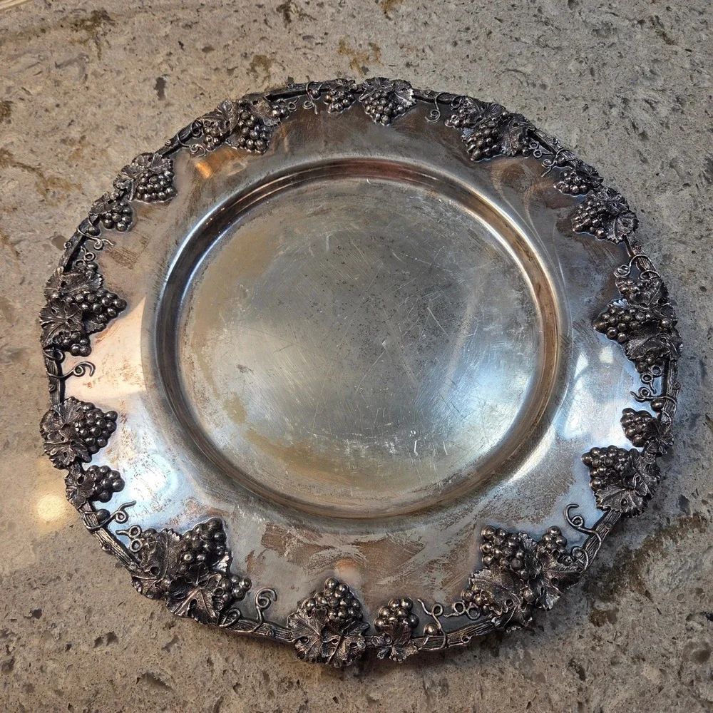 Fairpoint Silver Plate Grape Vine Charger Plate EPNS WM Mounts C05535 13.5 Inch